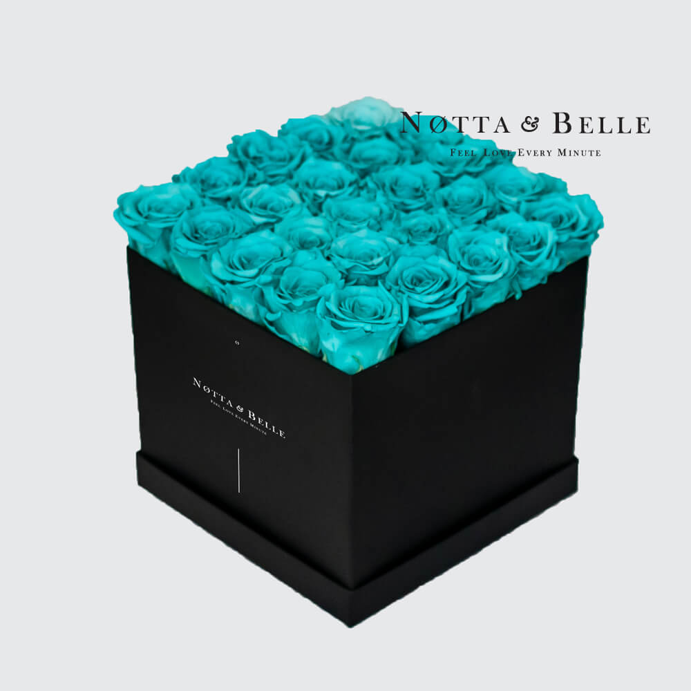 Mazzo colore turchese «Romantic» in una scatola nera - 25 pz.