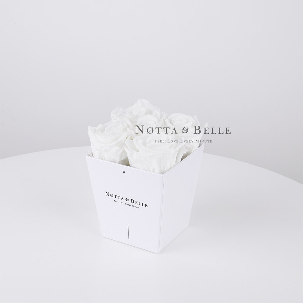 Mazzo colore bianca «Forever» in una scatola bianca - 5 pz.
