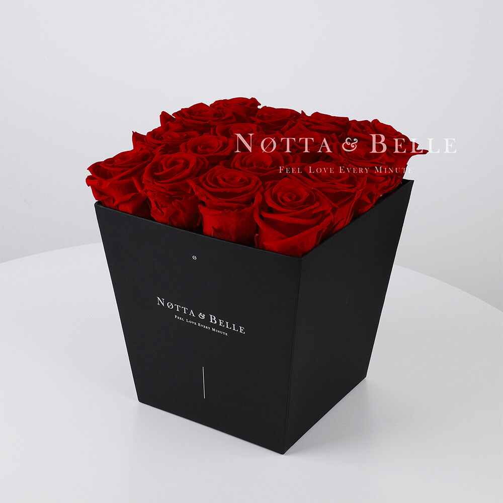 Bouquet satin lie de vin «Forever» - 17 roses